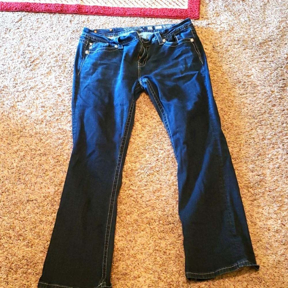 EUC Miss Me Jeans Size 34 Length 31 Mid Rise Easy Boot